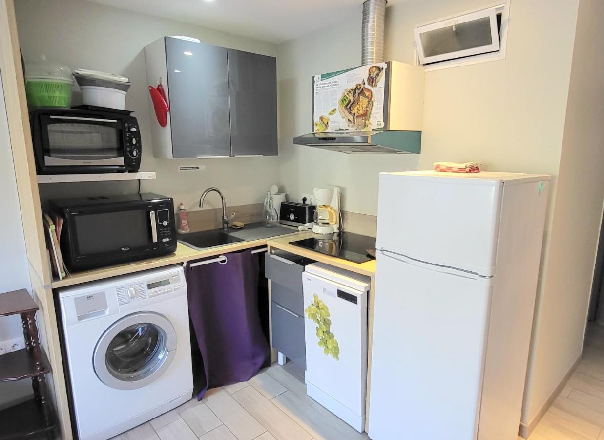 Residences Les Sansonnets "Appartements & Studios" Jonzac Esterno foto