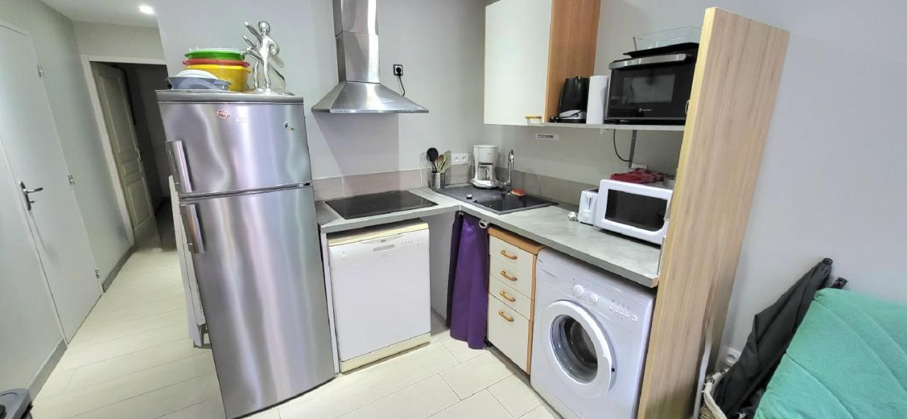 Residences Les Sansonnets "Appartements & Studios" Jonzac Esterno foto