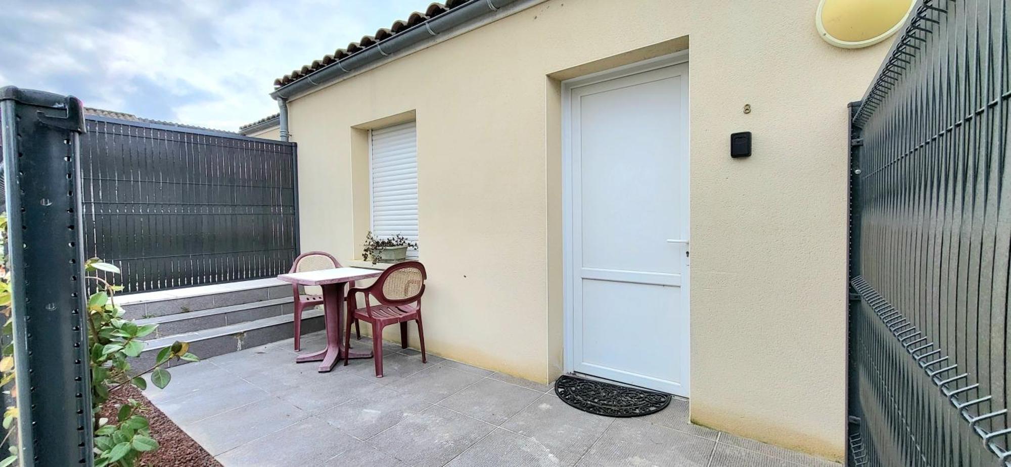 Residences Les Sansonnets "Appartements & Studios" Jonzac Esterno foto
