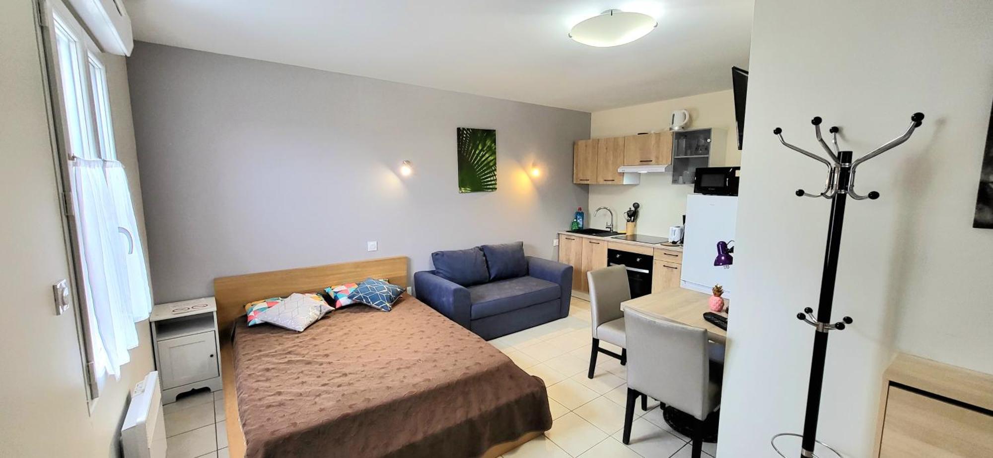 Residences Les Sansonnets "Appartements & Studios" Jonzac Esterno foto