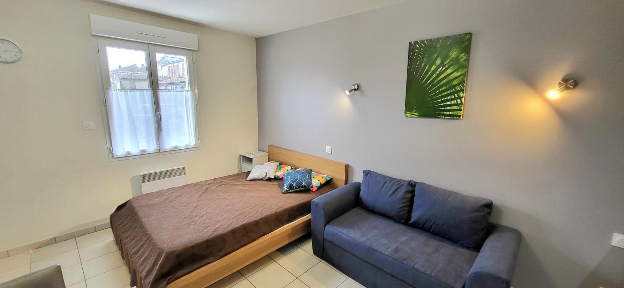 Residences Les Sansonnets "Appartements & Studios" Jonzac Esterno foto
