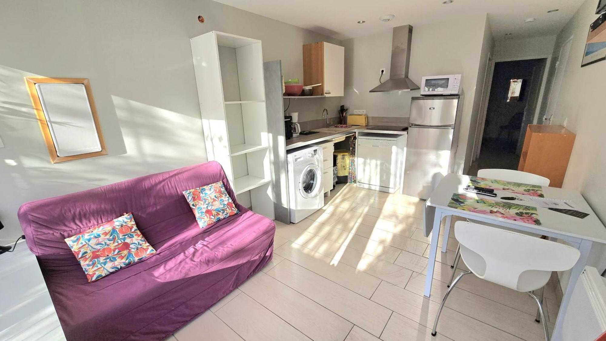 Residences Les Sansonnets "Appartements & Studios" Jonzac Esterno foto